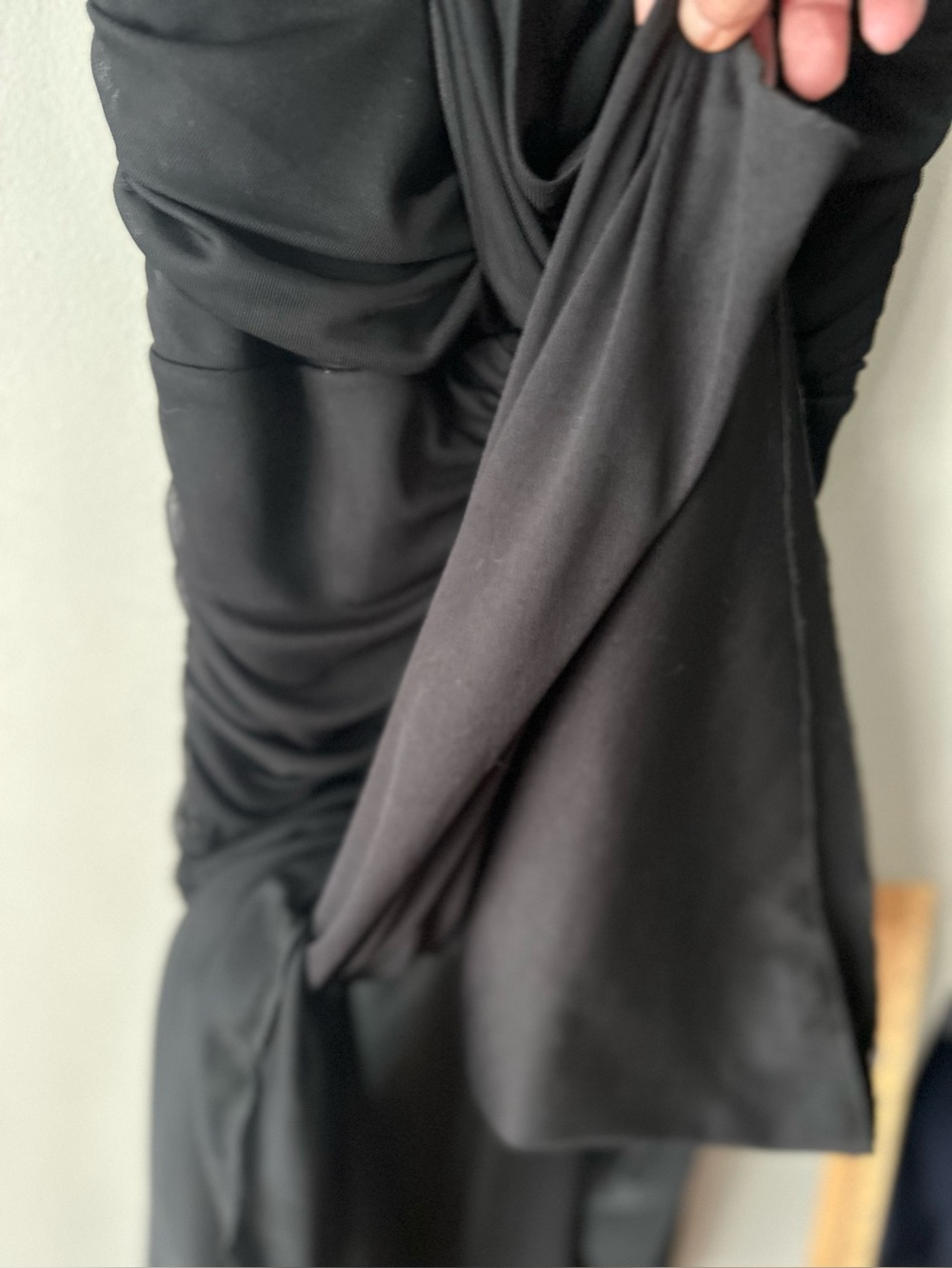 Le Château mesh halter dress - Picture 6 of 11